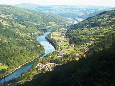 Divlji kamp na Drini — Ljubovija