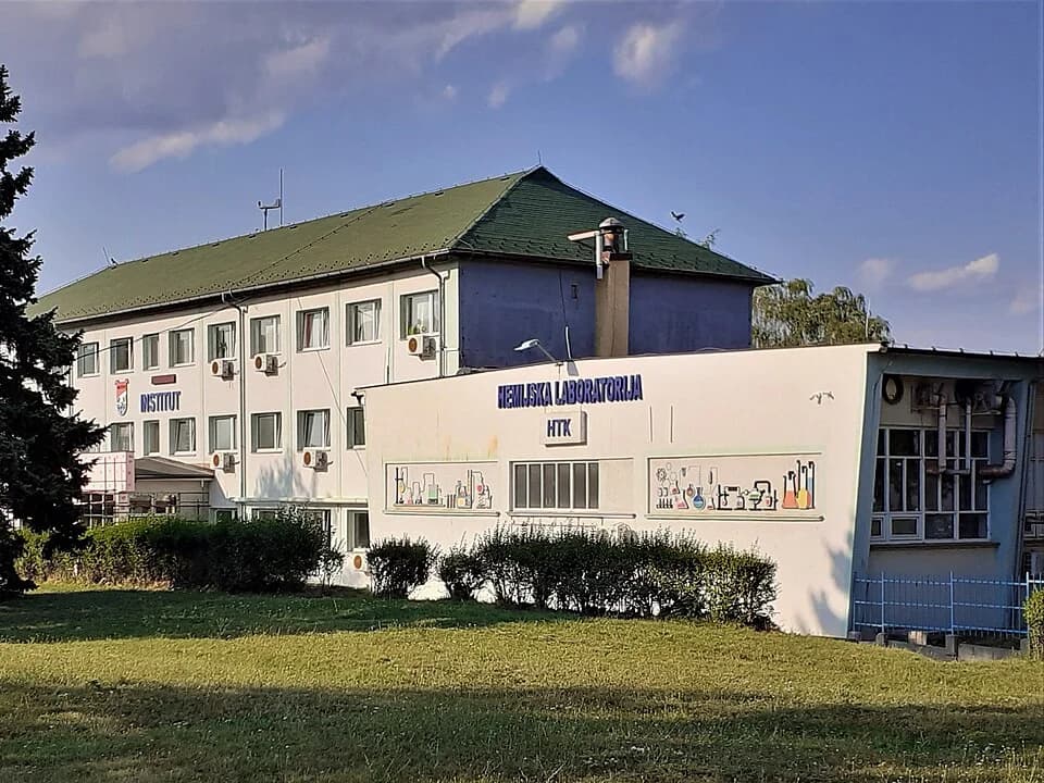 Bor